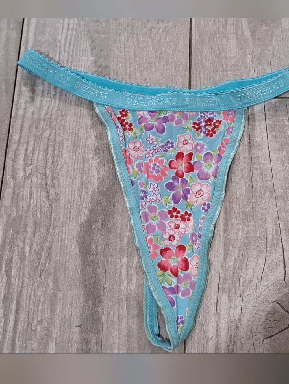 Victoria Secret V-string